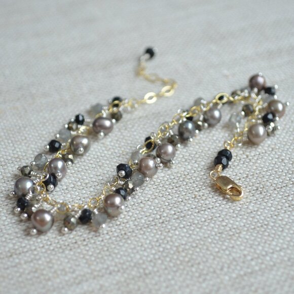 Peacock Pearl and Labradorite Cluster Bracelet in Gold and Silver - Picture 7 of 10